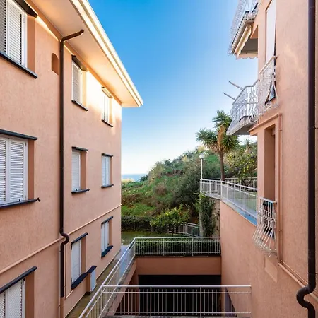 Appartamento 086 - Sunshine Home, 5 Minuti Dalla - Parcheggio Privato Gratis Incluso