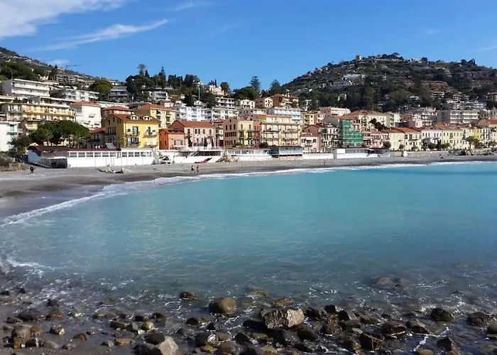 086 - Sunshine Home, 5 Minuti Dalla - Parcheggio Privato Gratis Incluso